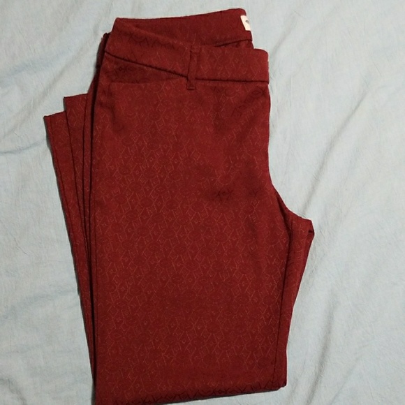 Old Navy Pixie Burgundy Pants Size 10 Regular - Picture 1 of 2